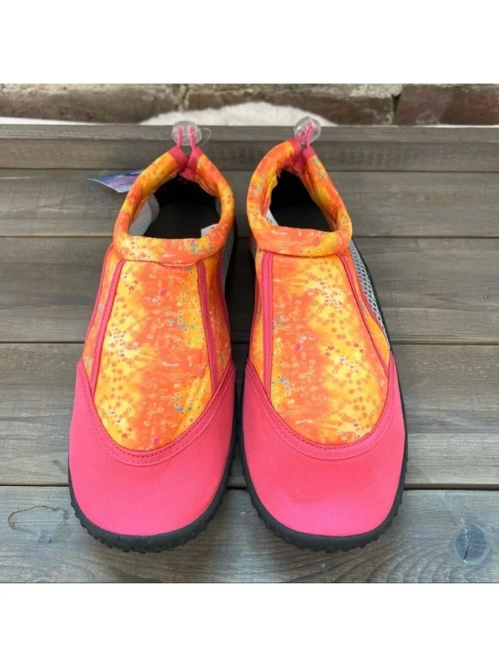 NWT Reel Legends Girls Pink & Orange Water Shoes Sz 4